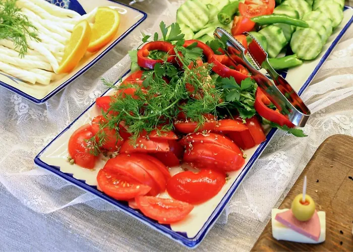 Vital Goel Oezel Havuzlu & 萨潘贾