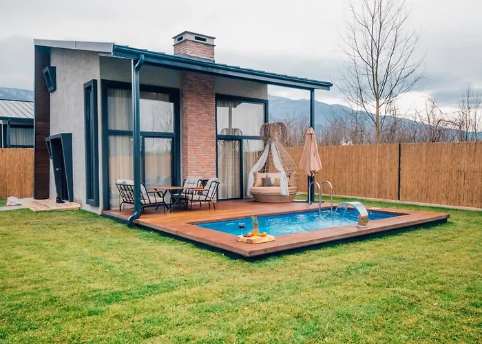 Vital Goel Oezel Havuzlu &