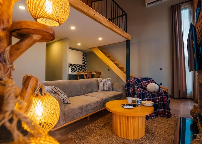 别墅 Vital Goel Oezel Havuzlu & 萨潘贾