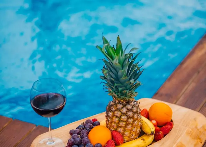 Vital Goel Oezel Havuzlu & 别墅